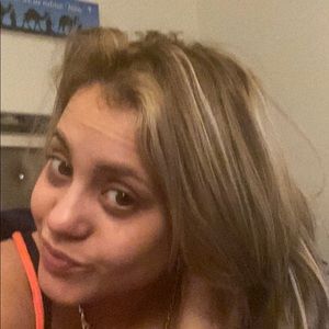 Meet your Posher, Lorena